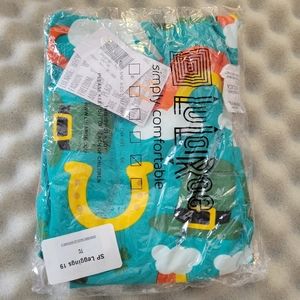 Lularoe TC St Patrick's leggings nwt. Unicorns